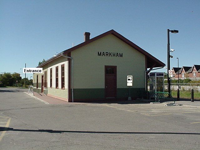 markham_go_station1.jpg