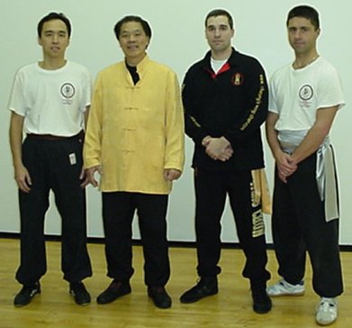 bkwan_sigong_sifudominique_marius_oct2003.jpg